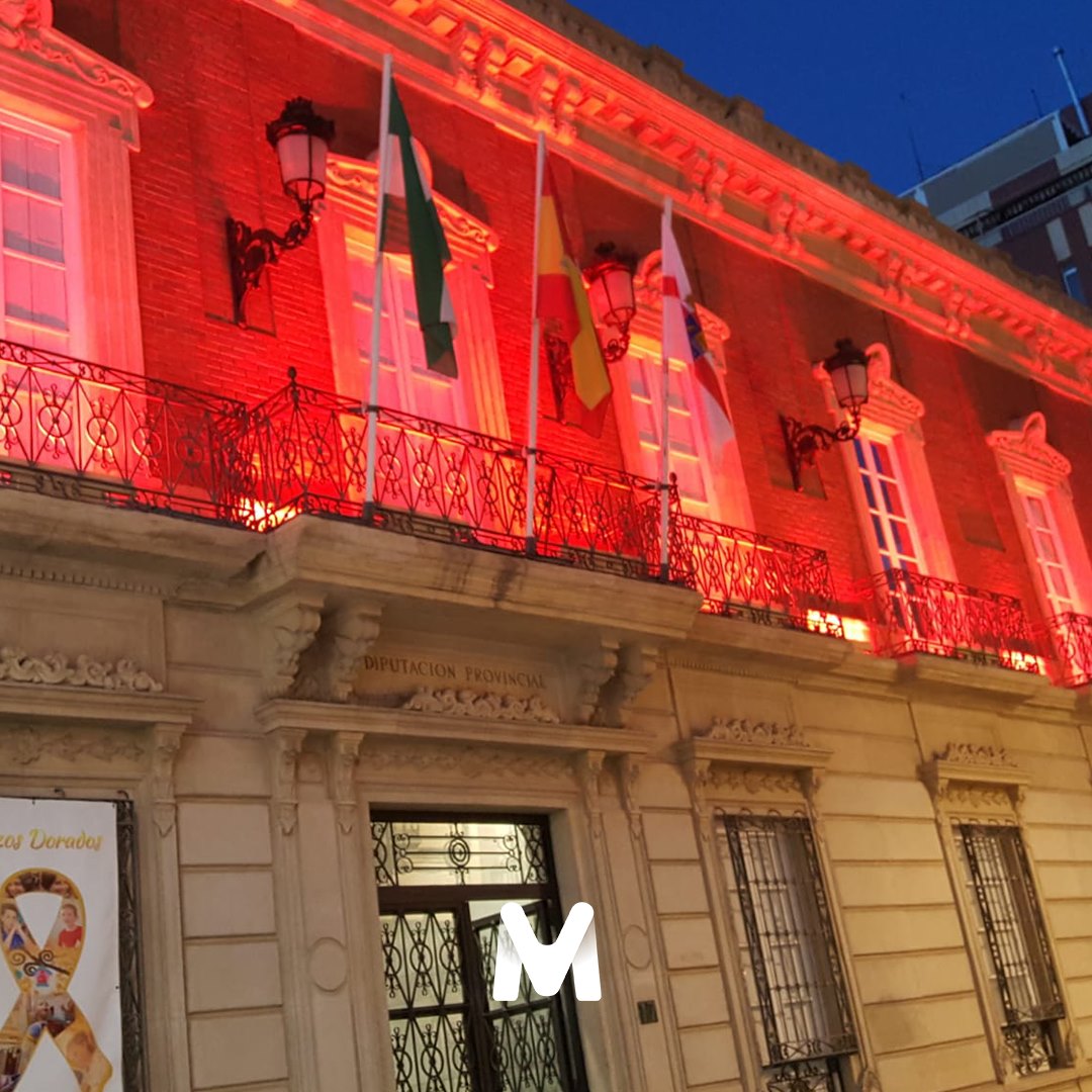 iluminación de la fachada de la Diputación Provincial de Almería