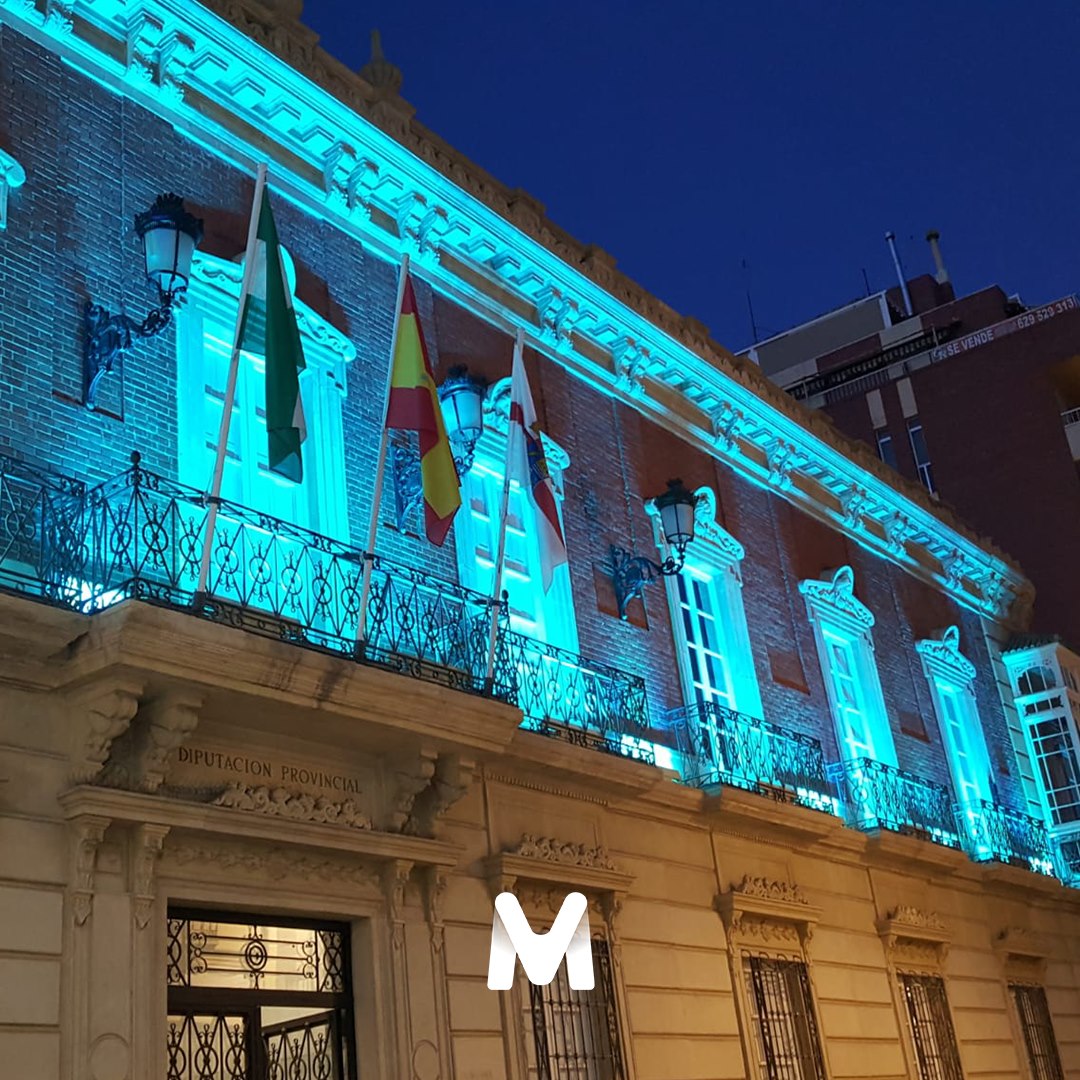 iluminación de la fachada de la Diputación Provincial de Almería